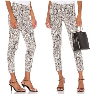 Brand: Sanctuary denim Size: 26 Style: Snake skin skinny jeans